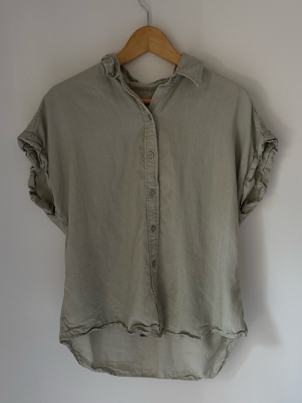 Tilly's Light Sage Green Button-Down Relaxed Shirt